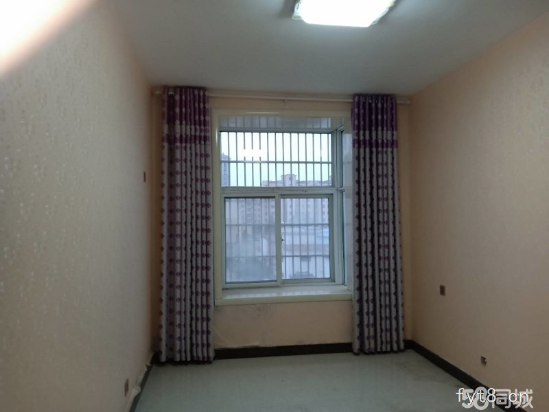 东一小学,新市医院,华信万吉市委广场,有证可按揭过,首付低